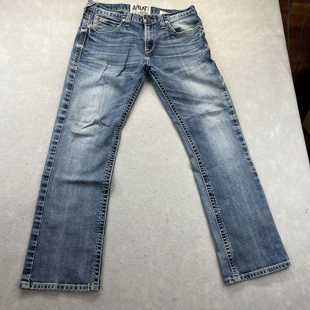 Ariat M7 Jeans Mens 35x32 Blue Rocker Straight Leg Denim Medium Wash Western - Picture 2 of 16